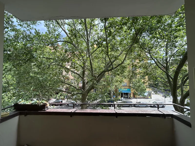Wohnen mit Charakter: 3-Zimmer-Wohnung in Berlin-Wilmersdorf — photo 1
